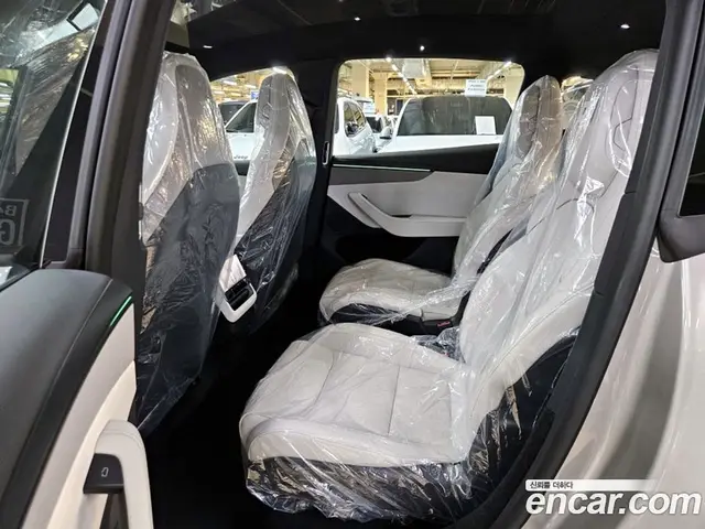 Tesla Model Y 2026 0.2 автомат (гидро), миниатюра 11 Tesla Model Y 2026 0.2 автомат (гидро), миниатюра 11