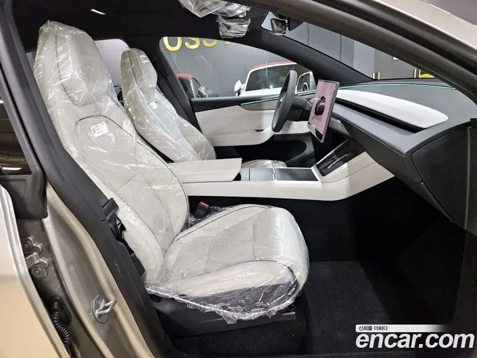 Tesla Model Y 2026 0.2 автомат (гидро), фото 13 Tesla Model Y 2026 0.2 автомат (гидро), фото 13