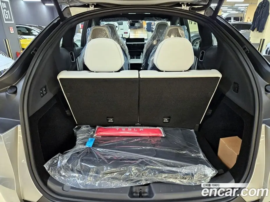 Tesla Model Y 2026 0.2 автомат (гидро), фото 15 Tesla Model Y 2026 0.2 автомат (гидро), фото 15