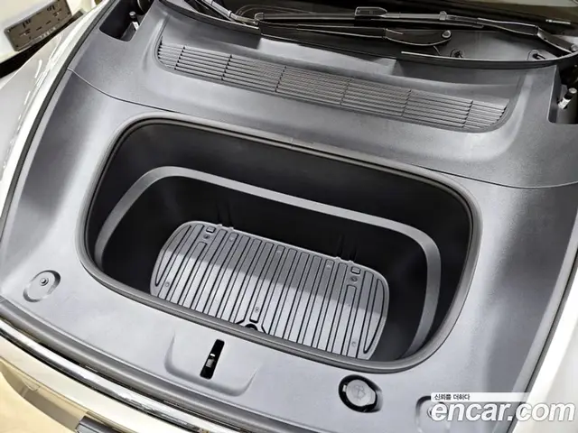 Tesla Model Y 2026 0.2 автомат (гидро), миниатюра 6 Tesla Model Y 2026 0.2 автомат (гидро), миниатюра 6