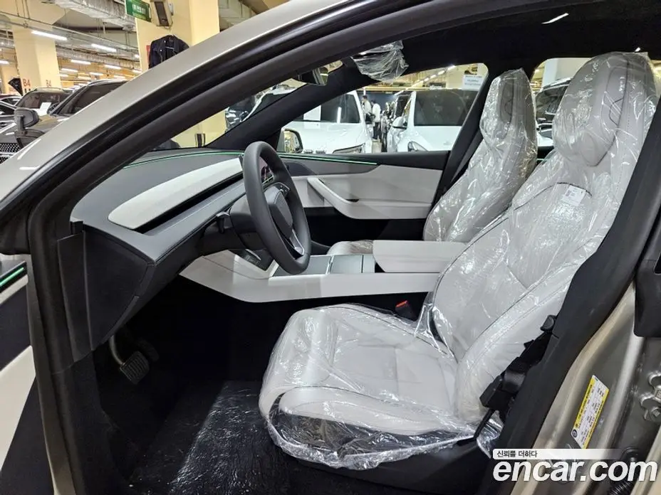 Tesla Model Y 2026 0.2 автомат (гидро), фото 10 Tesla Model Y 2026 0.2 автомат (гидро), фото 10