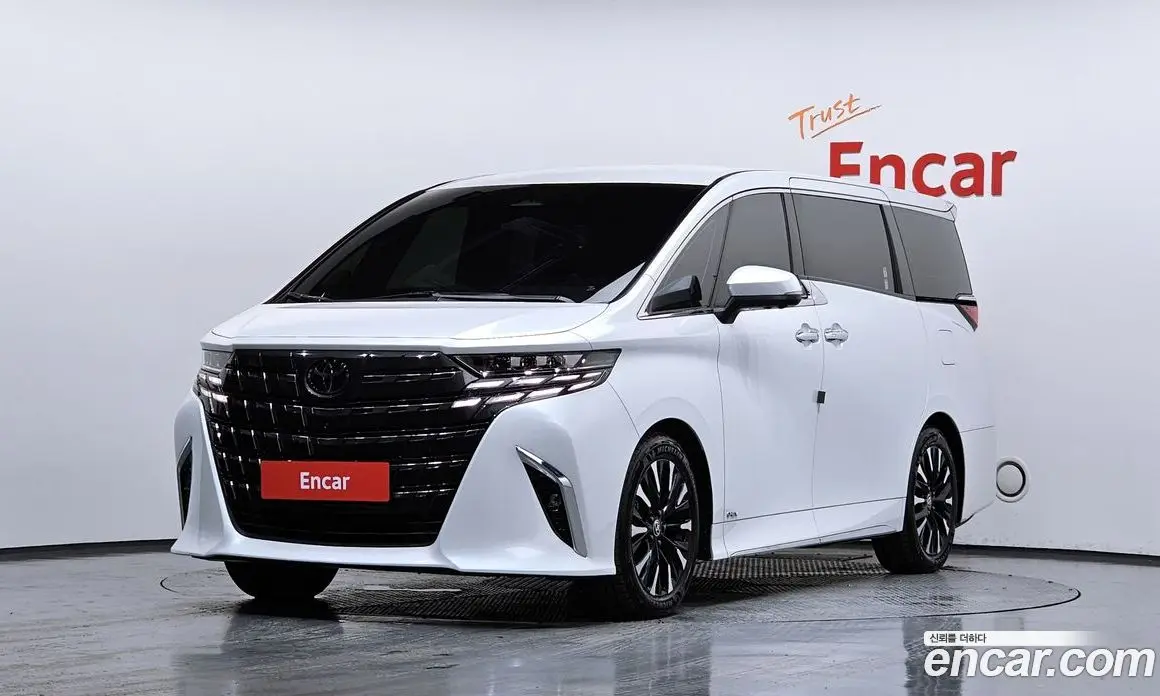 Toyota Alphard 2025 2.5 автомат (гидро), фото 1 Toyota Alphard 2025 2.5 автомат (гидро), фото 1