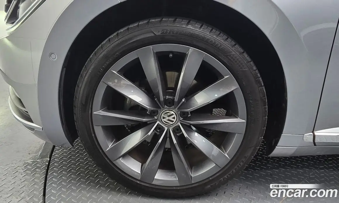 Volkswagen Arteon 2020 2.0 автомат (гидро), фото 4