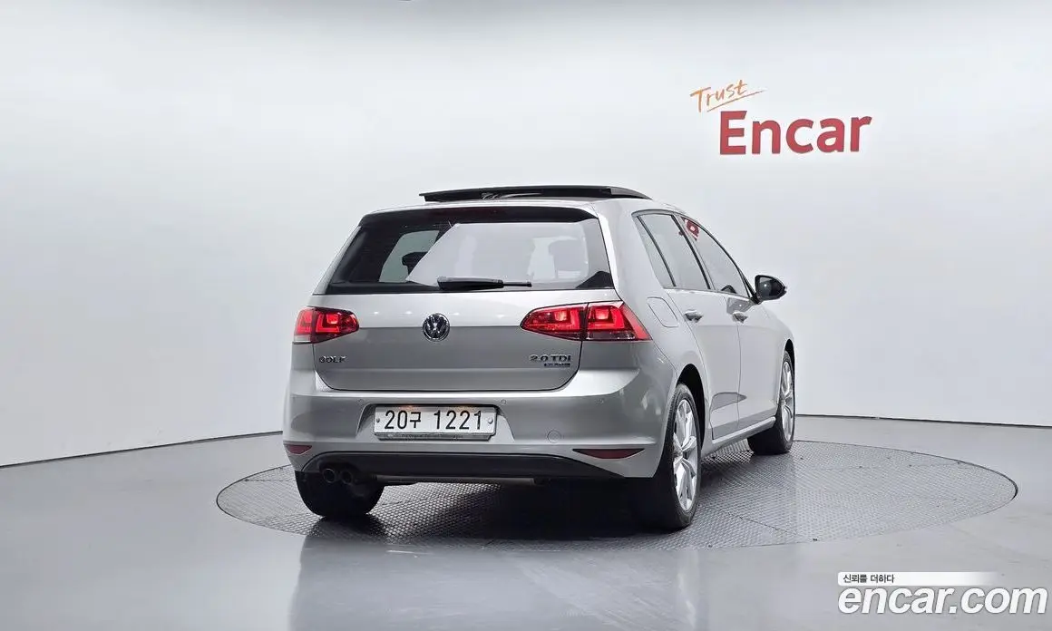 Volkswagen Golf 2013 2.0 автомат (гидро), фото 4