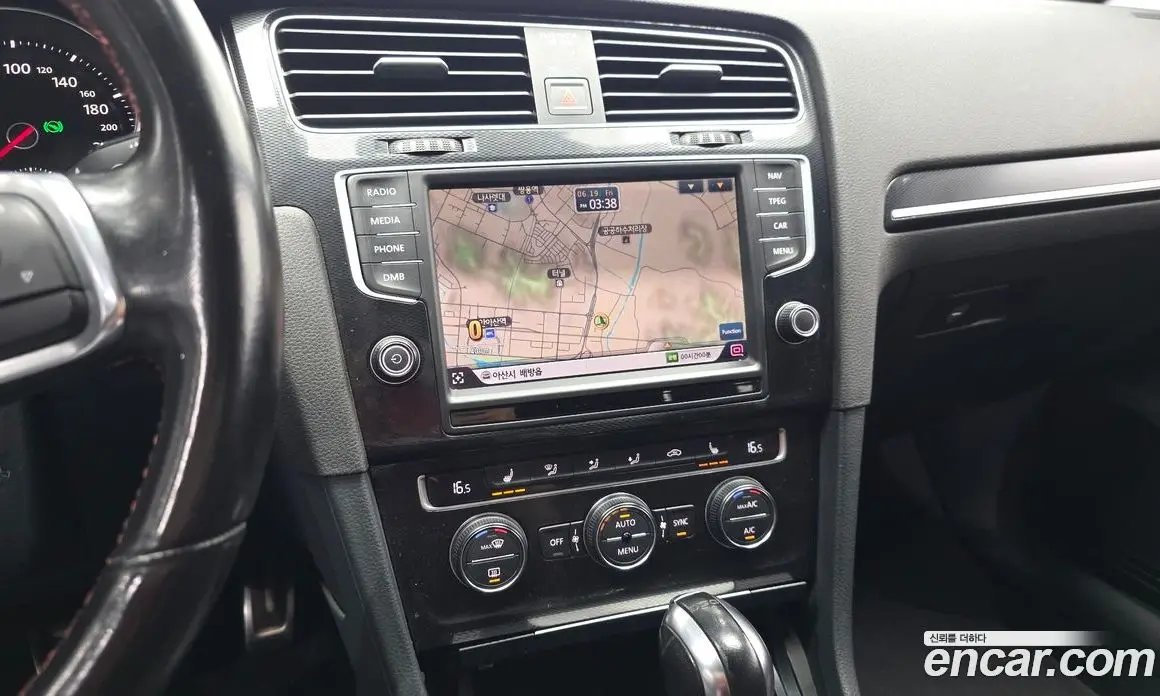 Volkswagen Golf 2016 2.0 автомат (гидро), фото 16