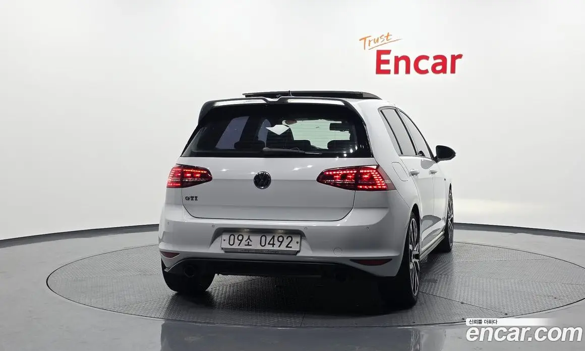 Volkswagen Golf 2016 2.0 автомат (гидро), фото 4