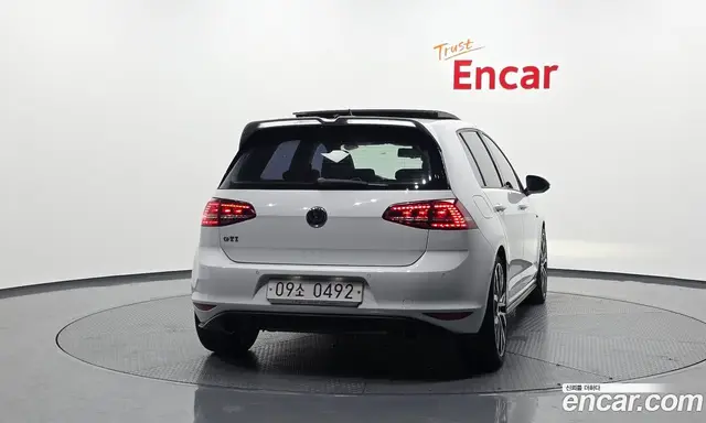 Volkswagen Golf 2016 2.0 автомат (гидро), миниатюра 4