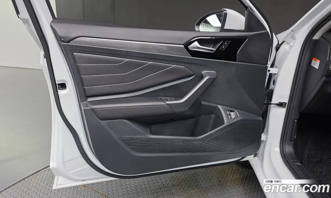 Volkswagen Jetta 2022 1.5 автомат (гидро), фото 14