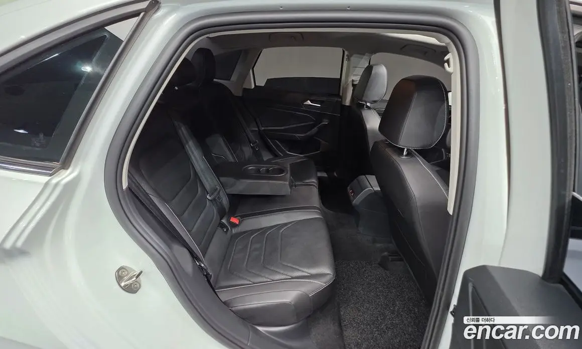 Volkswagen Jetta 2022 1.5 автомат (гидро), фото 24