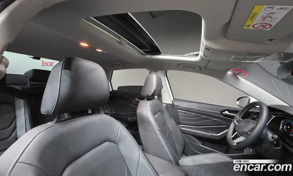 Volkswagen Jetta 2022 1.5 автомат (гидро), фото 26