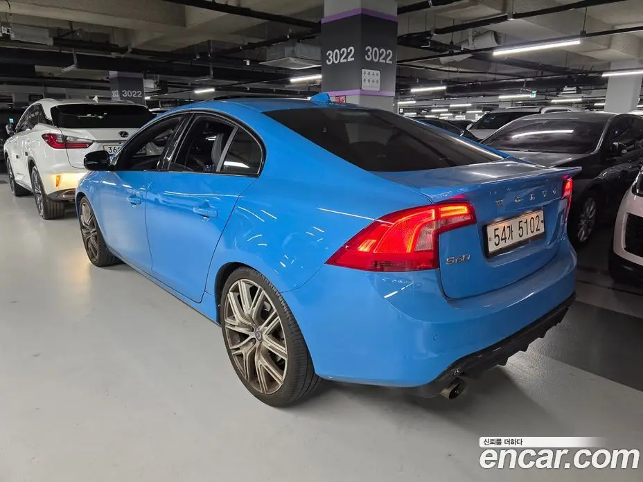 Volvo S60 2017 2.0 автомат (гидро), фото 7