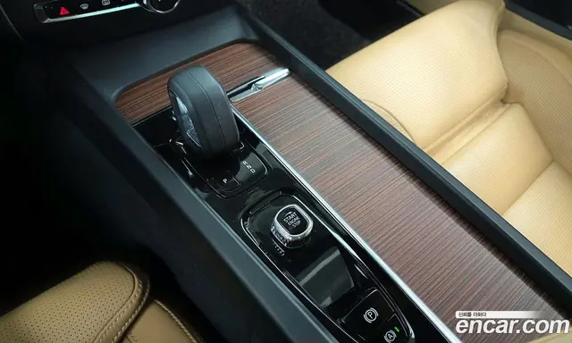 Volvo V60 2022 2.0 автомат (гидро), миниатюра 9