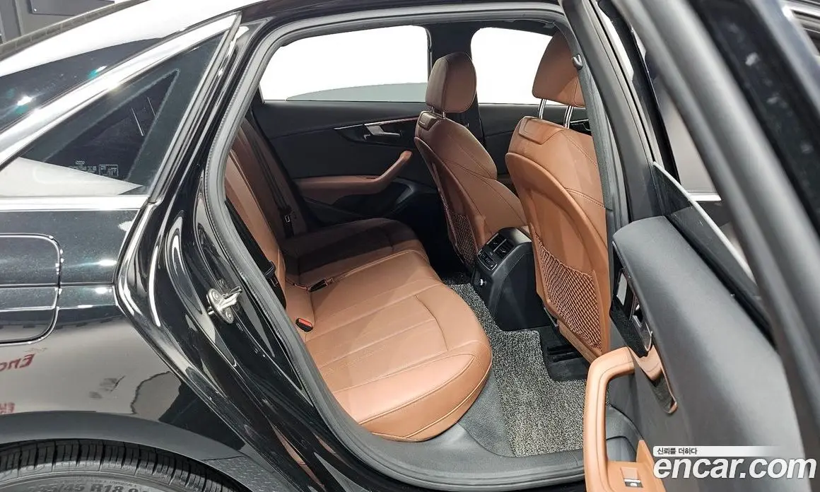 Audi A4 2021 2.0 автомат (гидро), фото 17