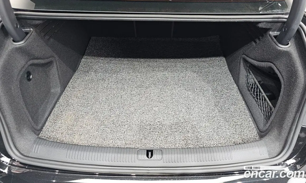 Audi A4 2021 2.0 автомат (гидро), фото 23