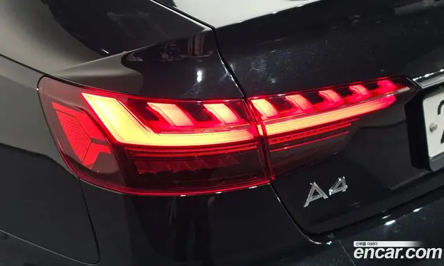 Audi A4 2021 2.0 автомат (гидро), миниатюра 9