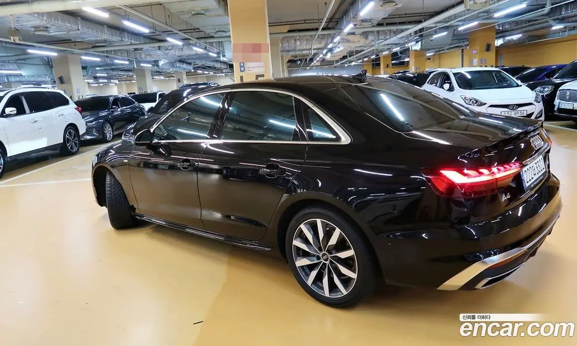 Audi A4 2023 2.0 автомат (гидро), фото 20