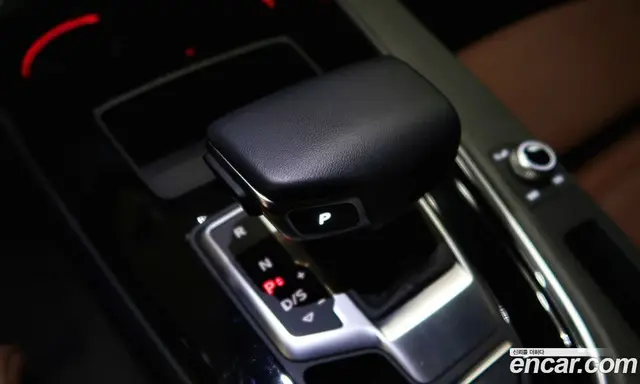 Audi A4 2023 2.0 автомат (гидро), миниатюра 9