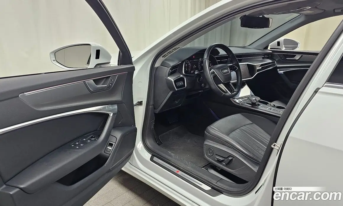 Audi A6 2021 2.0 автомат (гидро), фото 13