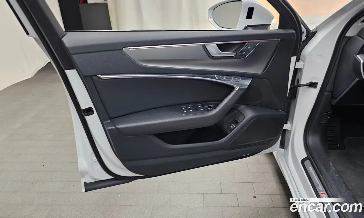 Audi A6 2021 2.0 автомат (гидро), фото 14