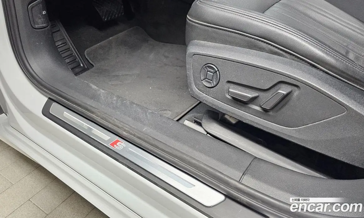 Audi A6 2021 2.0 автомат (гидро), фото 32