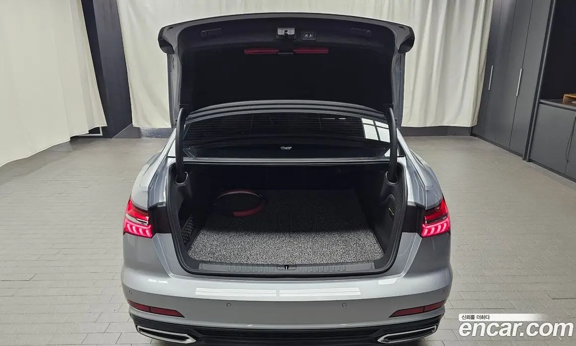 Audi A6 2022 2.0 автомат (гидро), фото 23