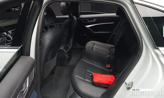 Audi A6 2022 2.0 автомат (гидро), миниатюра 11
