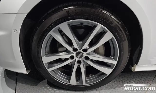 Audi A6 2022 2.0 автомат (гидро), миниатюра 5