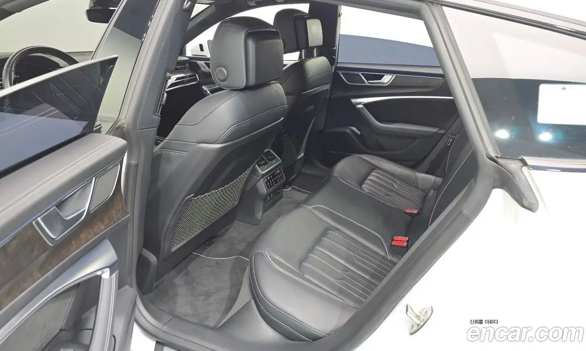 Audi A7 2021 3.0 автомат (гидро), фото 17