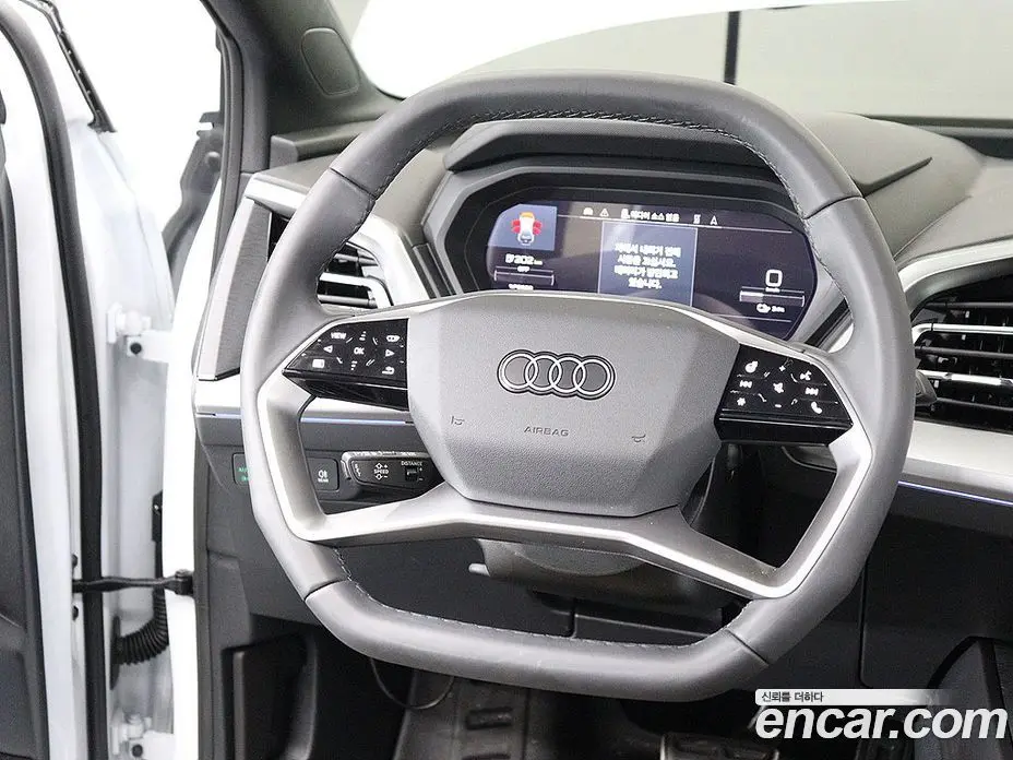 Audi Q4 e-tron 2025 0.2 автомат (гидро), фото 14
