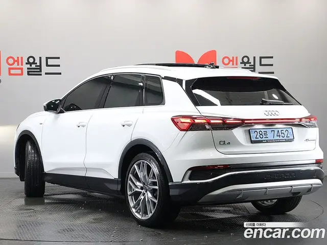 Audi Q4 e-tron 2025 0.2 автомат (гидро), миниатюра 3