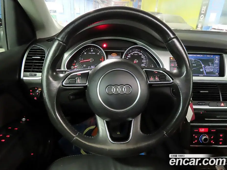 Audi Q7 2015 3.0 автомат (гидро), фото 14