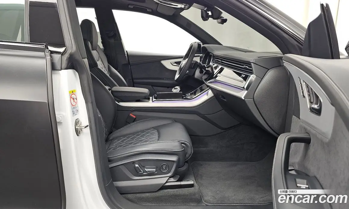 Audi Q8 2023 3.0 автомат (гидро), фото 17