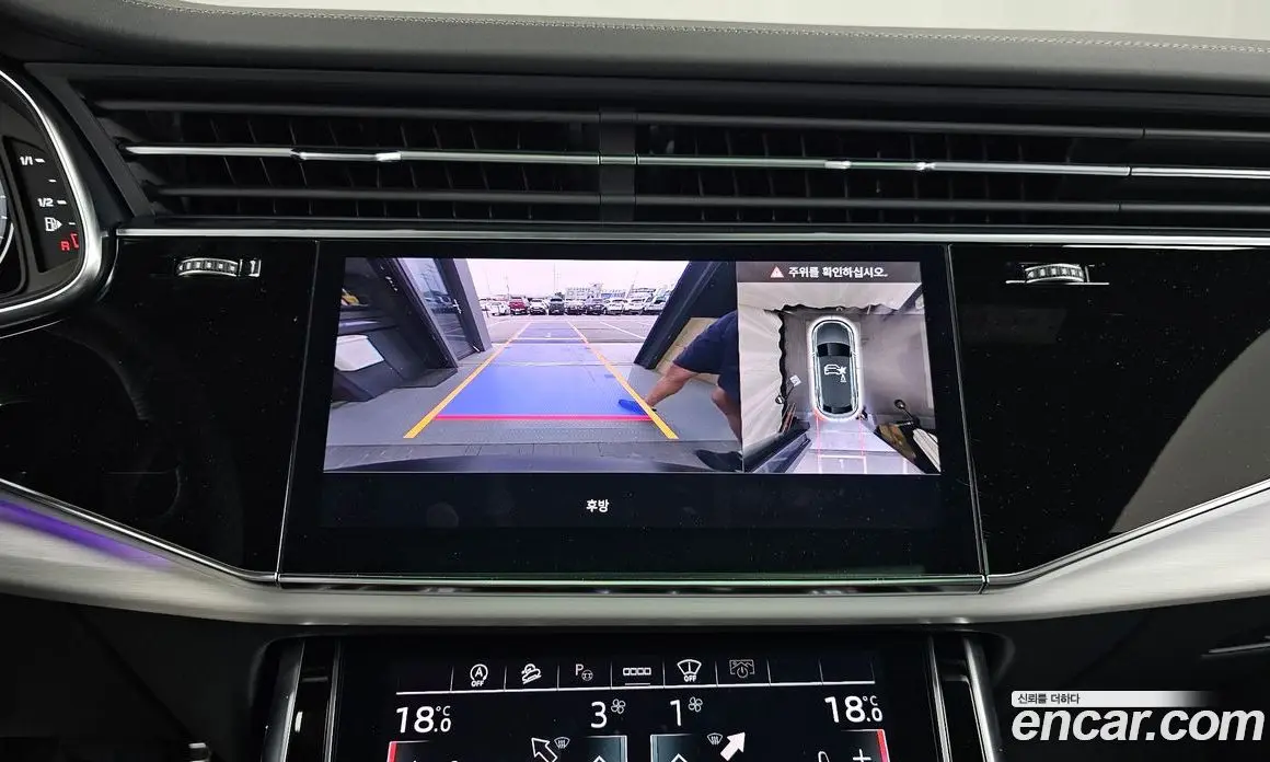 Audi Q8 2023 3.0 автомат (гидро), фото 22