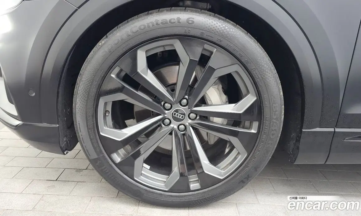 Audi Q8 2023 3.0 автомат (гидро), фото 5