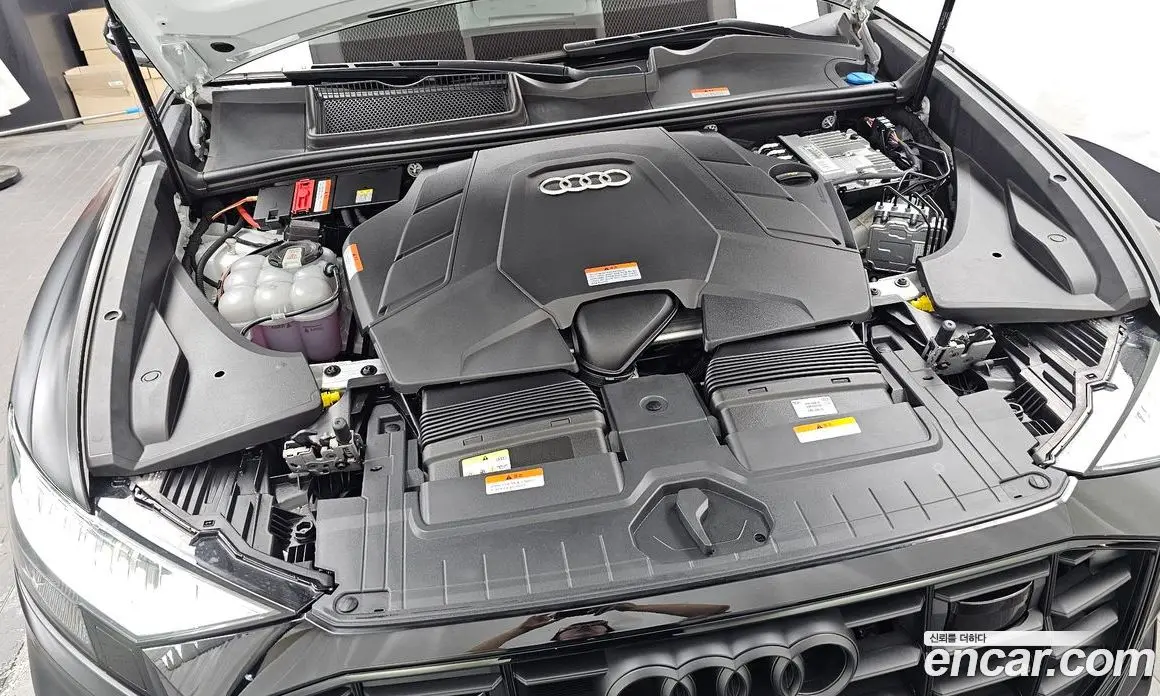 Audi Q8 2023 3.0 автомат (гидро), фото 6