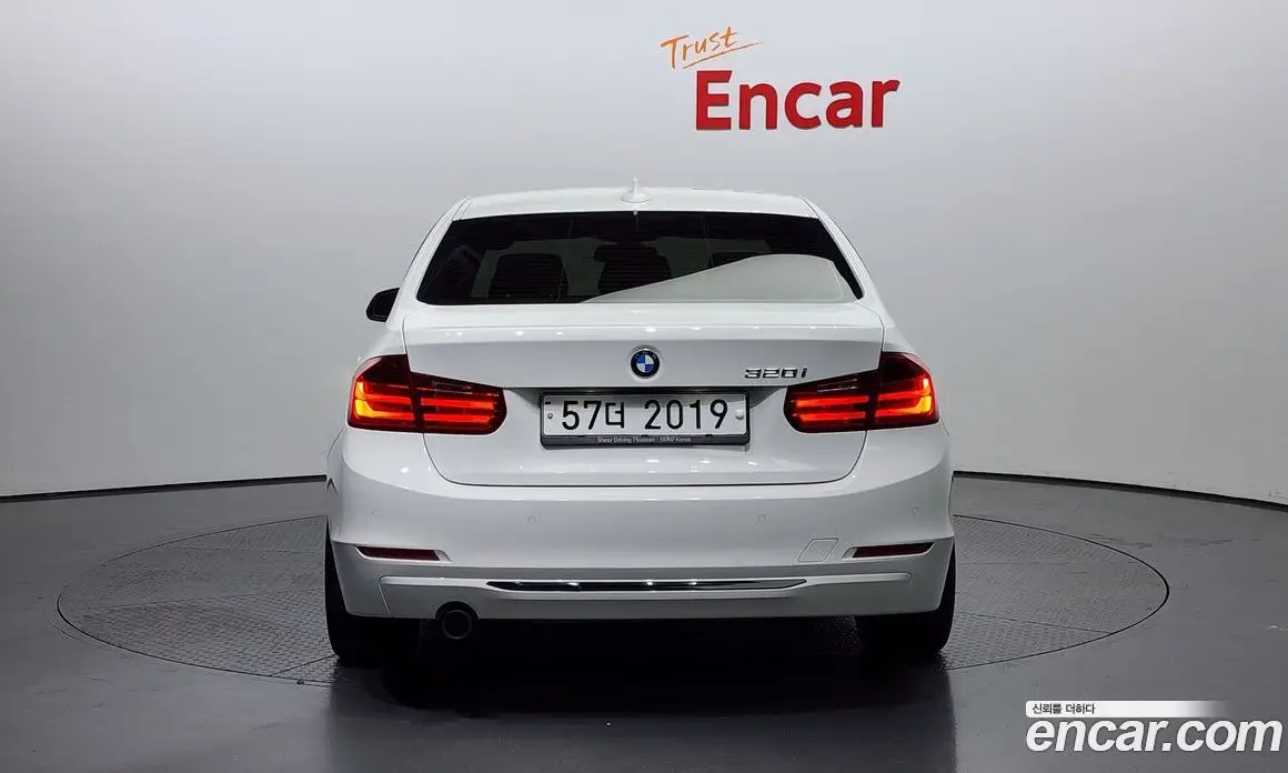 BMW 3 серия 2012 2.0 автомат (гидро), фото 4
