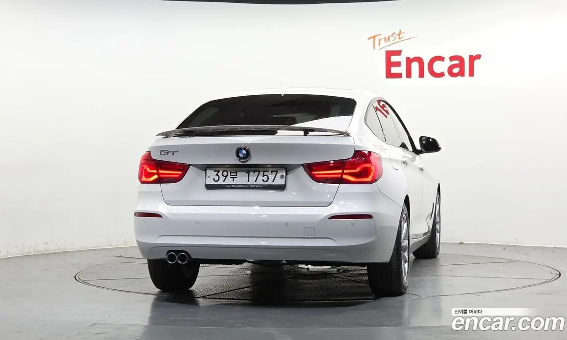 BMW 3 серия 2017 2.0 автомат (гидро), фото 4