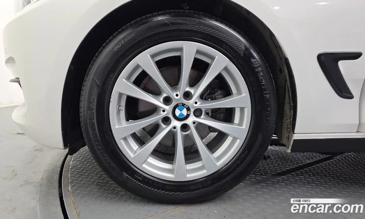 BMW 3 серия 2017 2.0 автомат (гидро), фото 5