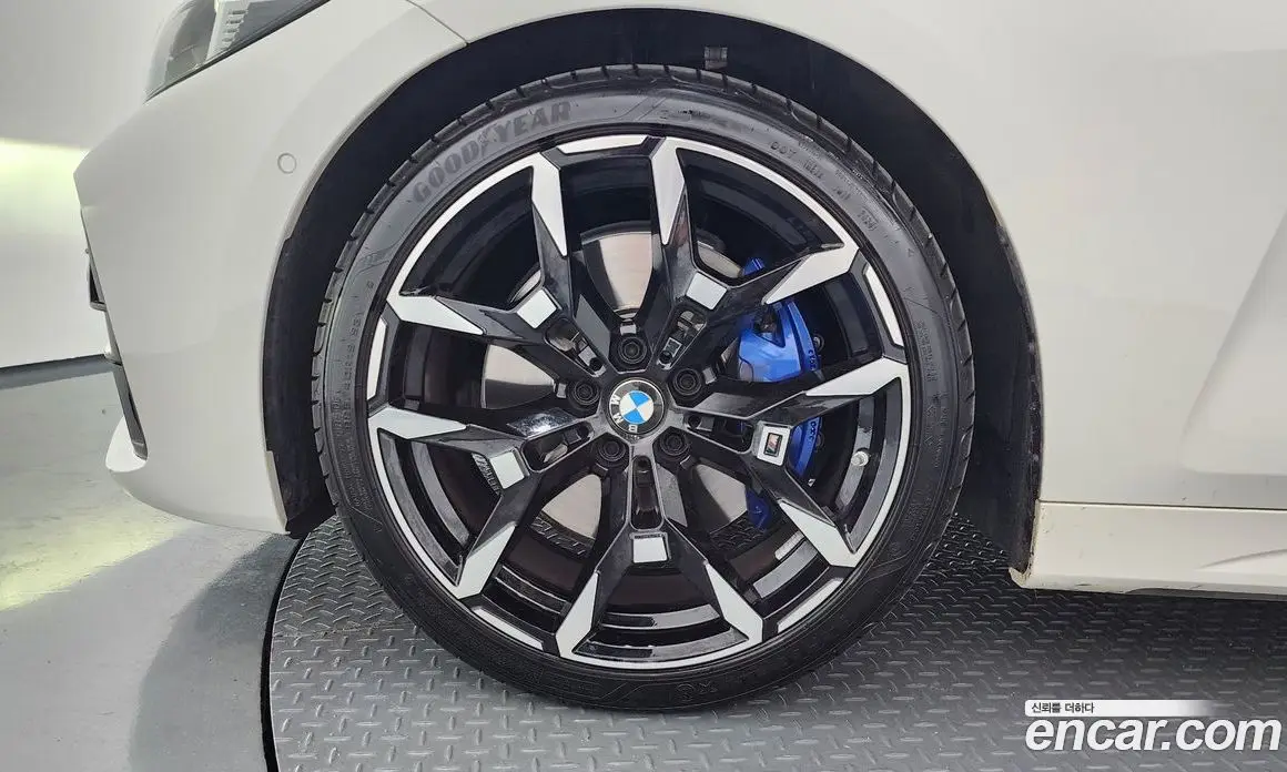 BMW 4 серия 2025 2.0 автомат (гидро), фото 5