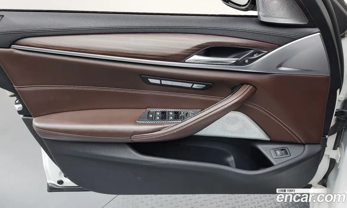 BMW 5 серия 2017 2.0 автомат (гидро), фото 13