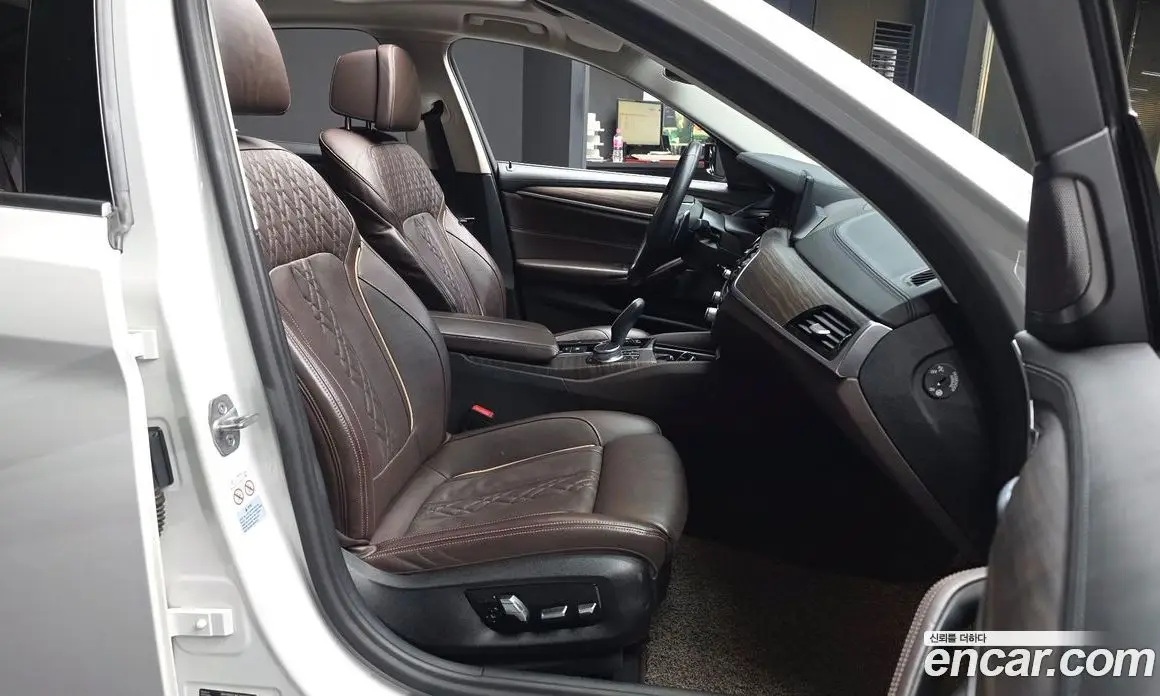 BMW 5 серия 2020 2.0 автомат (гидро), фото 17