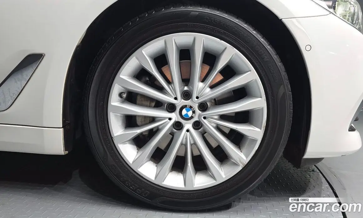 BMW 5 серия 2020 2.0 автомат (гидро), фото 5