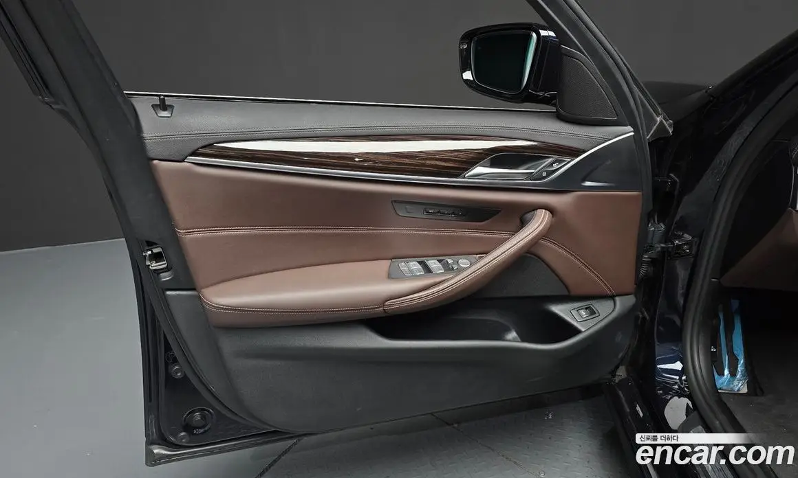 BMW 5 серия 2022 2.0 автомат (гидро), фото 14