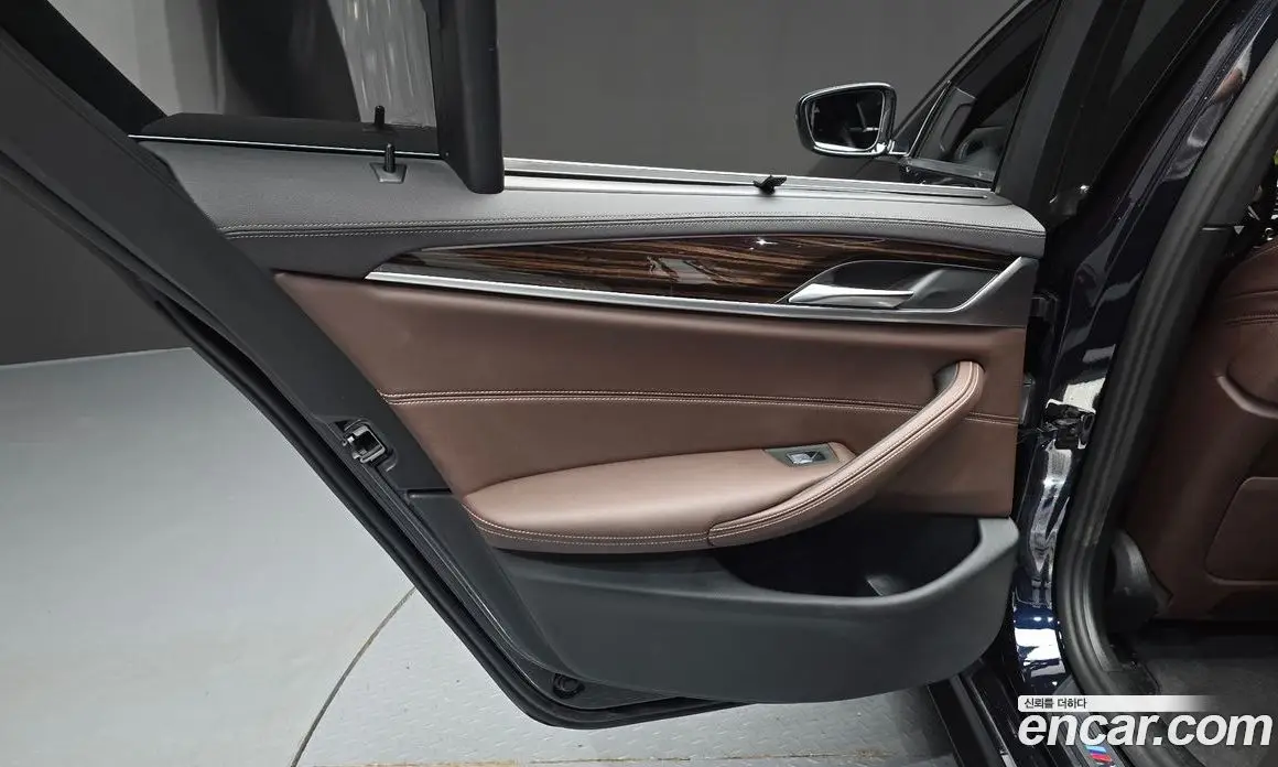 BMW 5 серия 2022 2.0 автомат (гидро), фото 15