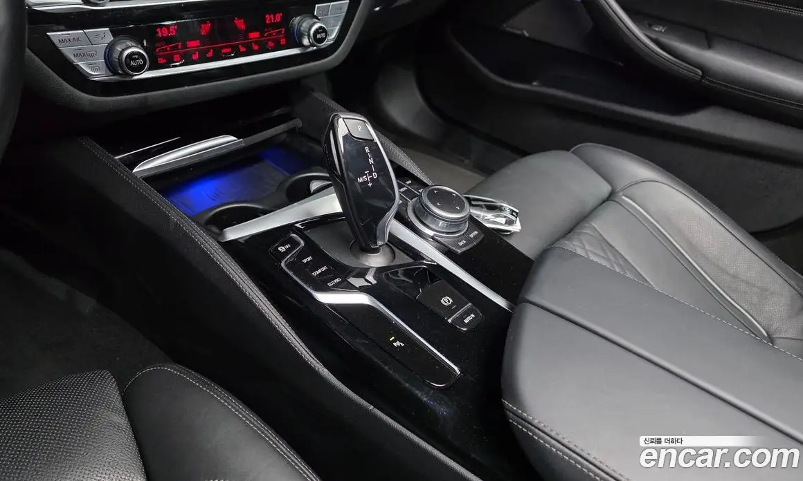 BMW 5 серия 2022 2.0 автомат (гидро), фото 12