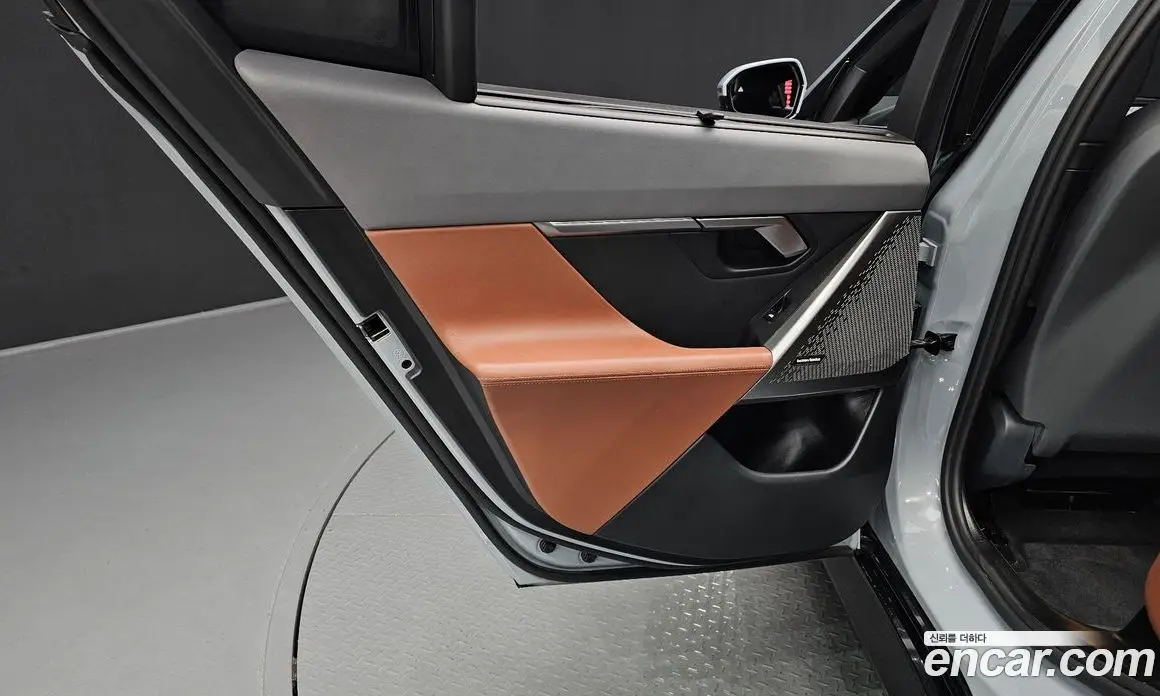 BMW 5 серия 2024 2.0 автомат (гидро), фото 15