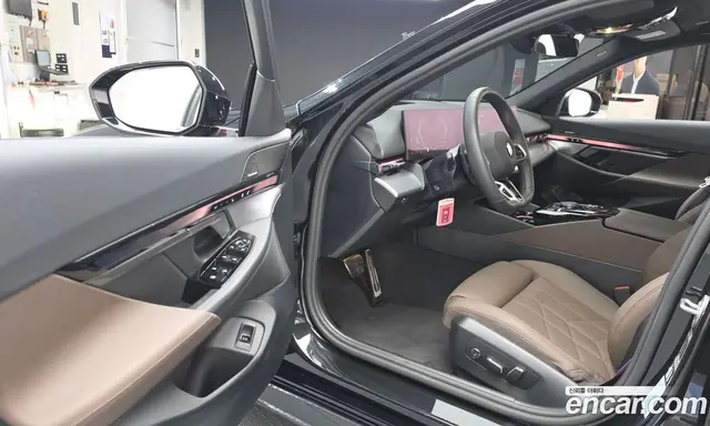 BMW 5 серия 2025 2.0 автомат (гидро), миниатюра 10