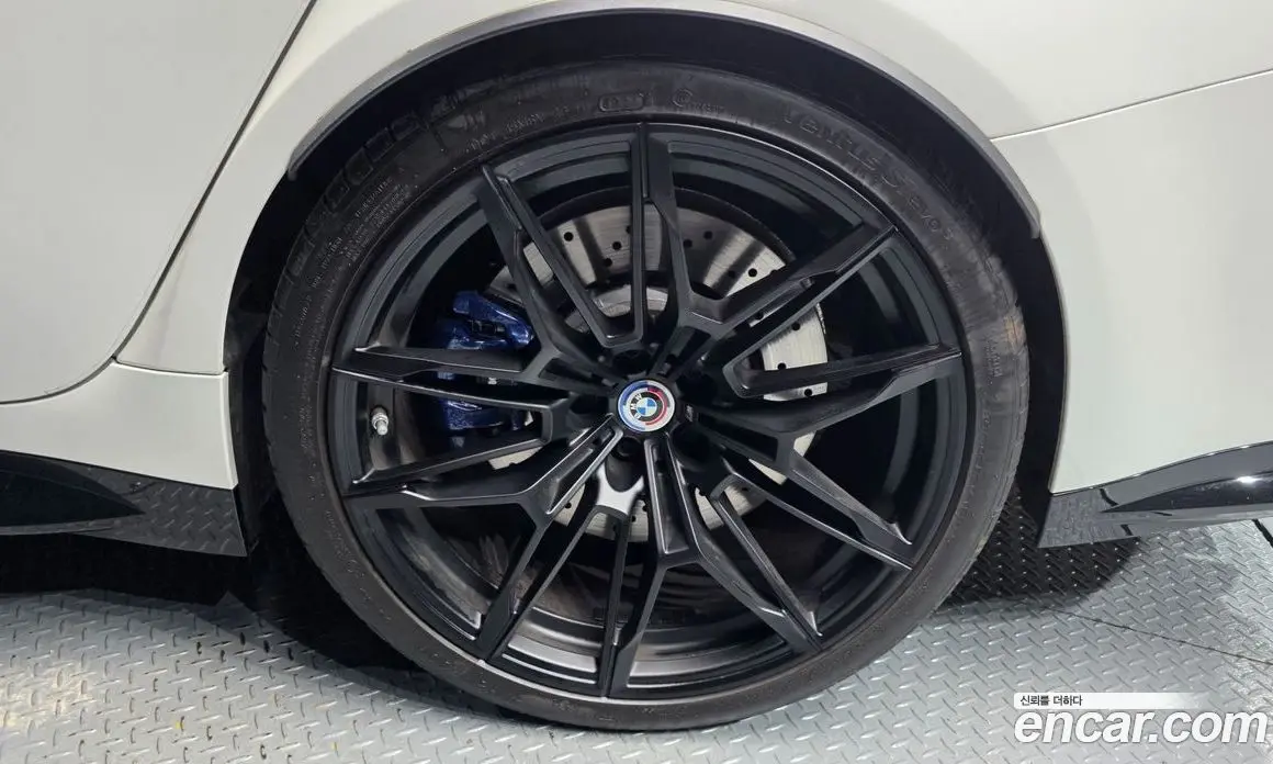 BMW M3 2023 3.0 автомат (гидро), фото 7