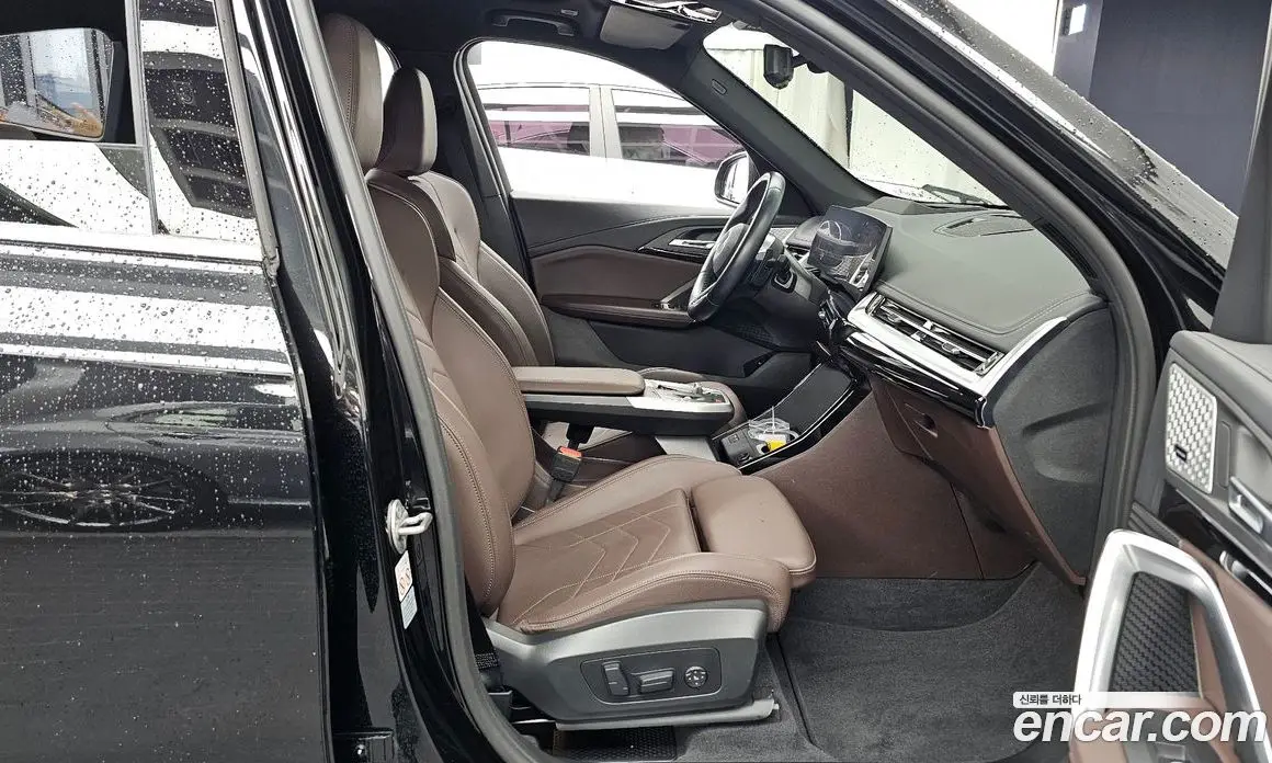 BMW X1 2023 2.0 автомат (гидро), фото 17