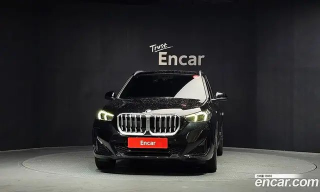 BMW X1 2023 2.0 автомат (гидро), миниатюра 3